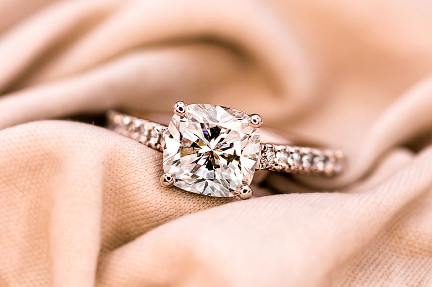 how-to-sell-engagement-ring sell engagement ring