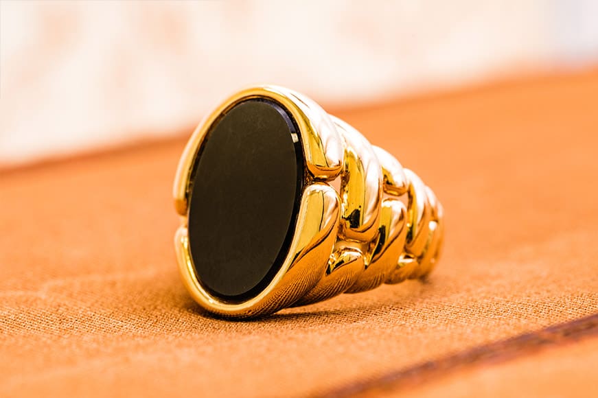gold signet ring